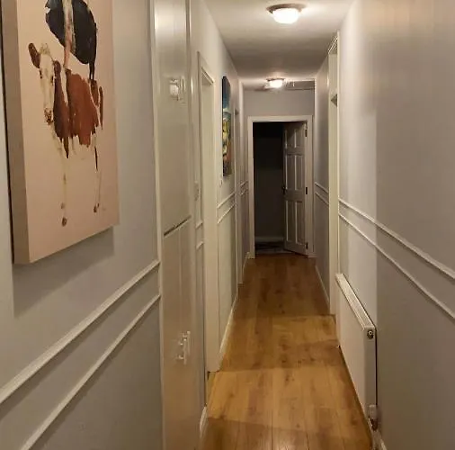 Σπίτι διακοπών Charming On The Outskirts Of